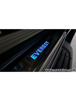 สคับเพลทกันรอยเท้าภายนอก LED FORD EVEREST