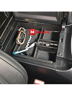 ชั้นเก็บของกลางเบาะคู่หน้า ALPHARD / VELLFIRE MC