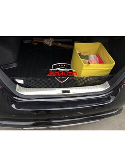 เพลทกันรอยใต้ฝากระโปรงแบบเต็ม