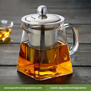 กาน้ำชาแก้วใส ทรงเหลี่ยม พร้อมที่กรองใบชาแสตนเลส ขนาด 750ml.