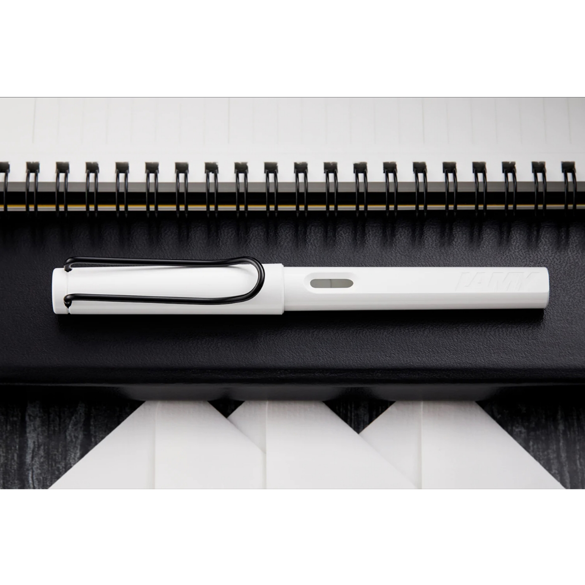 LAMY safari fountain white black clip 2019 Japan limited edition