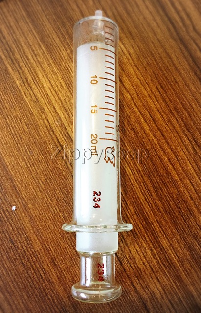 กระบอกฉีดยาแก้วใช้ตวงสาร 20ml