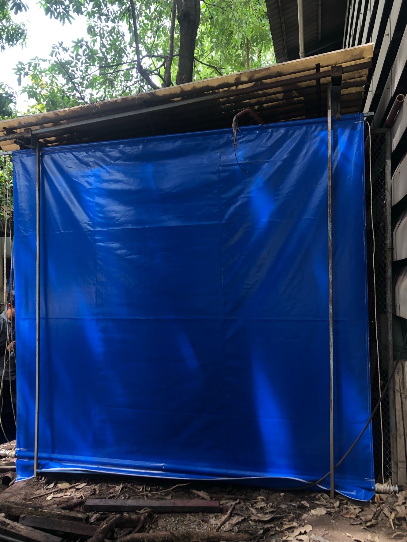 ผ้าใบชักรอก กว้าง 6เมตร สูง 5มตร (ไม่รวมเสาค้ำ) กันสาดผ้าใบ ชักรอกผ้าใบ ผ้าใบม้วนขึ้นลง ผ้าใบม้วนเก็บได้ ผ้าใบตลาดนัด มีทุกสี 6m x 5m