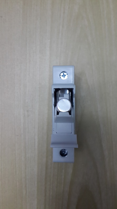 ฟิวส์ดีซีสำหรับโซล่าเซลล์ (DC Fuse for Solar Cell System) พิกัด 20A/1000V