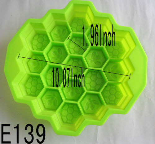 แม่พิมพ์ รูป รังผึ้ง 19 ช่อง ขนาด 5.1x6x2cm