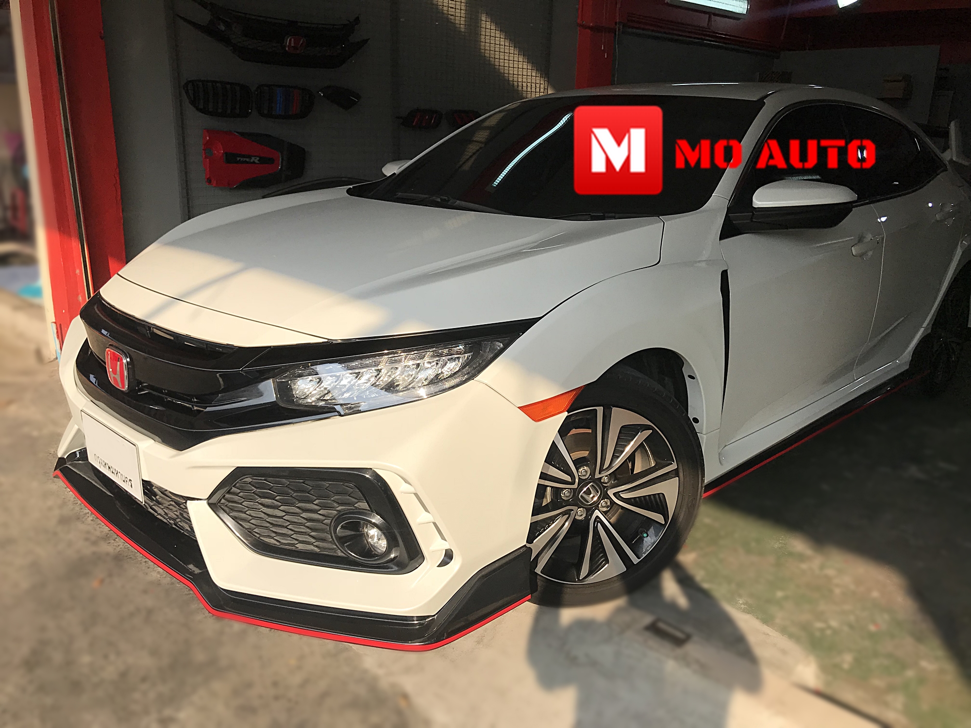 ชุดแต่ง TYPE-R CIVIC FK Hatchback แบบสวมทับ