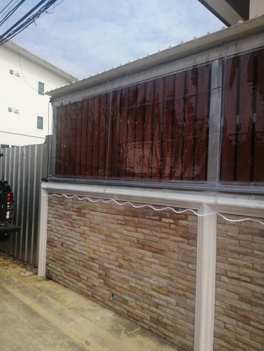 ผ้าใบชักรอกใส ขนาด 2 m x 5 m (ไม่รวมเสาเหล็กค้ำยัน) ผ้าใบสีใส โปร่งใส ผ้าใบกันสาดแบบใส ผ้าใบกันฝนโปร่งใส ผ้าใบม้วนกันฝนแบบใส ผ้าใบม้วนกันแดดสีใส clear ใส