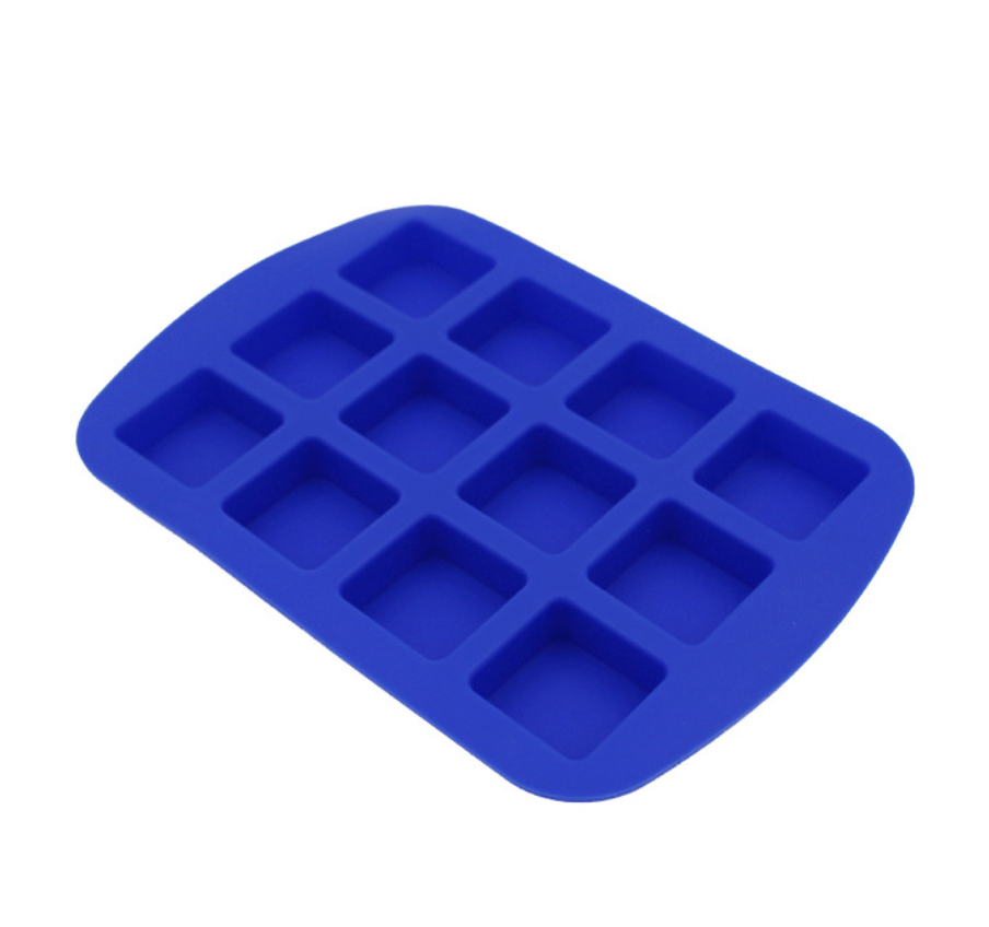 แม่พิมพ์ซิลิโคน สี่เหลี่ยม ขนาด 30 g 4*4*1.8 cm..