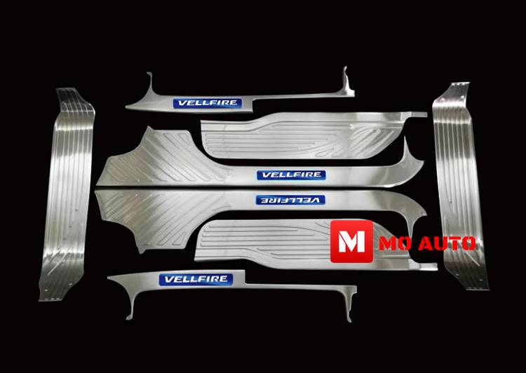 เพลทกันรอยเท้าชายประตู 8 ชิ้น VELLFIRE 2014-2018