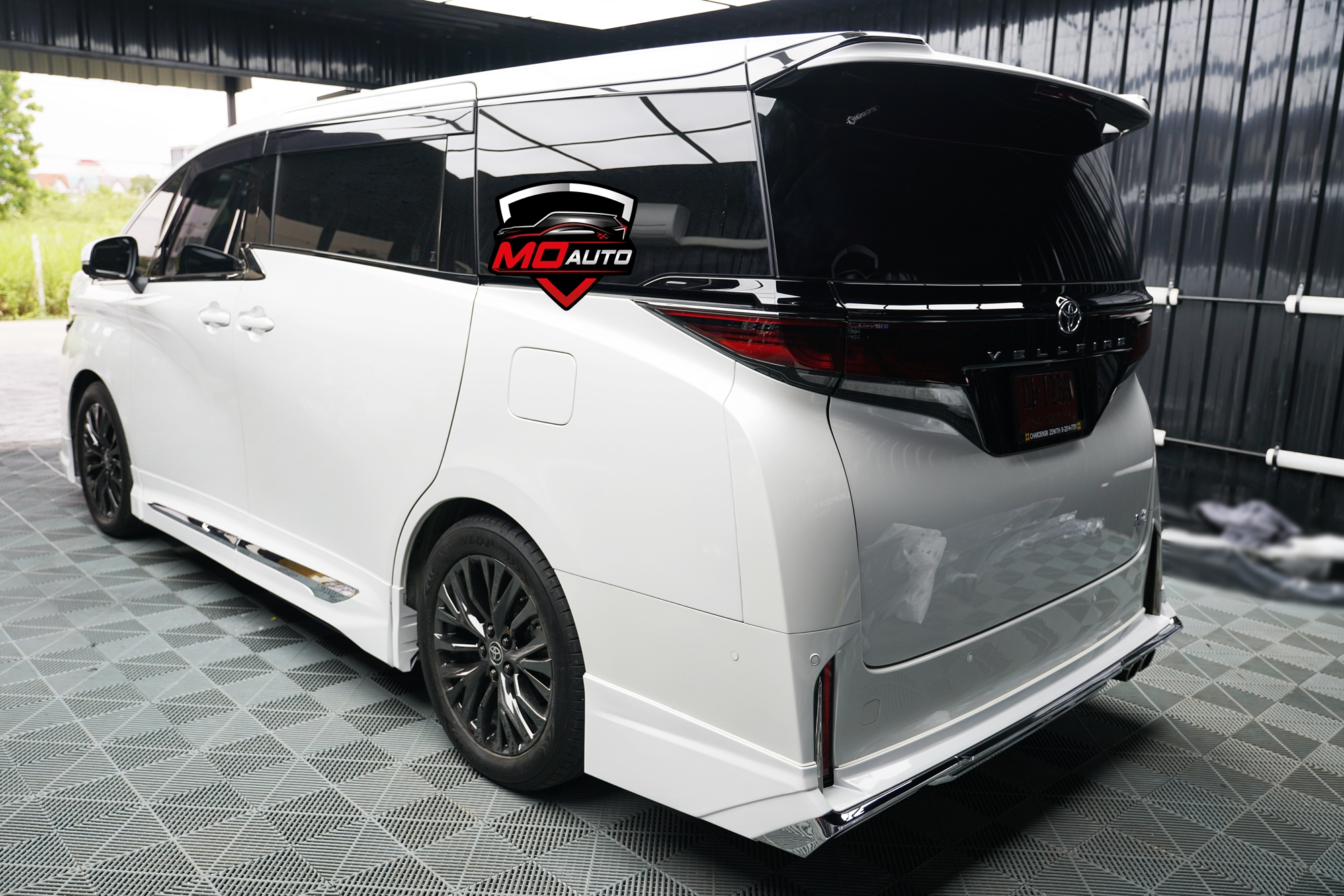 ชุดแต่งรอบคัน VELLFIRE 40 ทรง Modellista