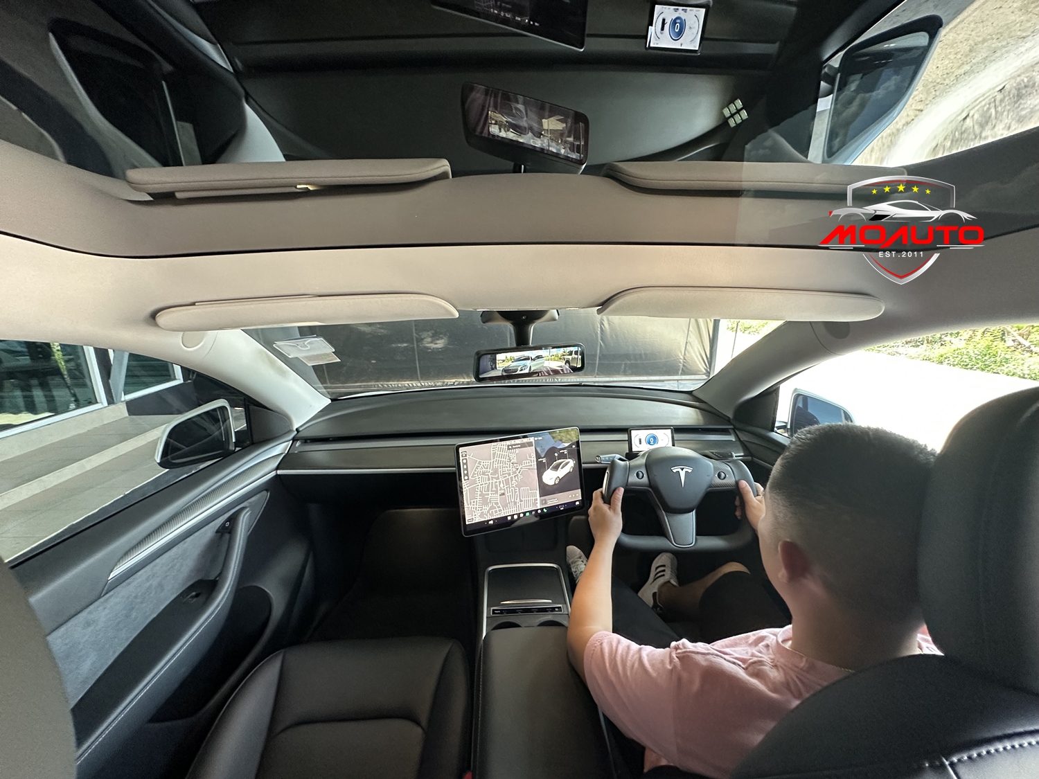 พวงมาลัย YOKE Tesla Model Y