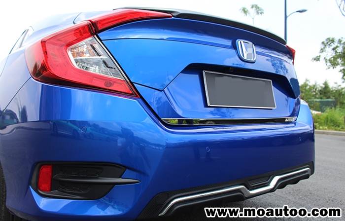 คิ้วฝากระโปรงท้ายใต้ป้ายทะเบียนสแตนเลท CIVIC FC