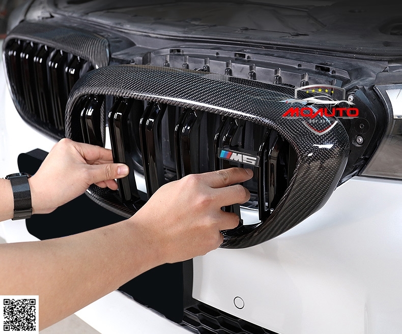 กระจังหน้า M5 BMW G30 Carbon