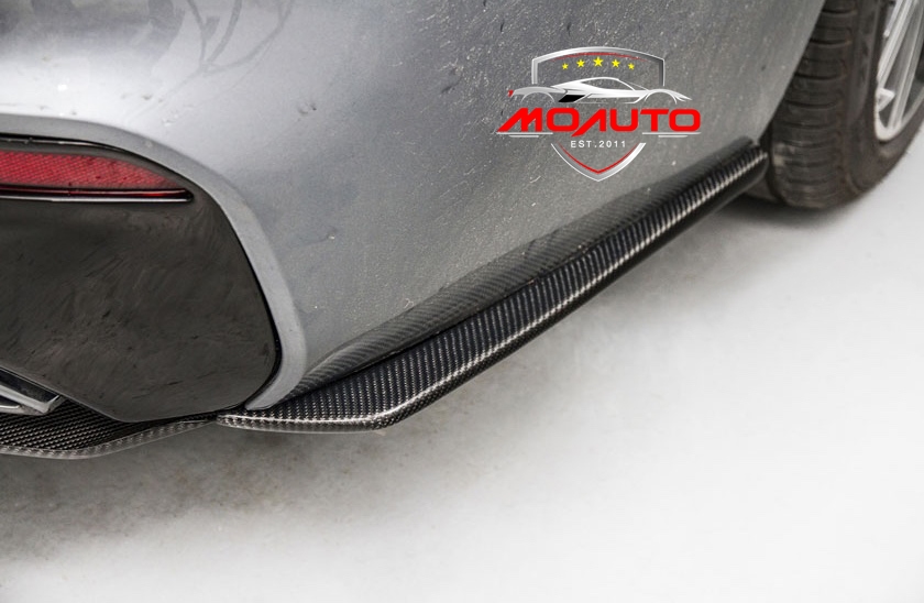 ลิ้นกันชนหลังคาร์บอน BMW G30