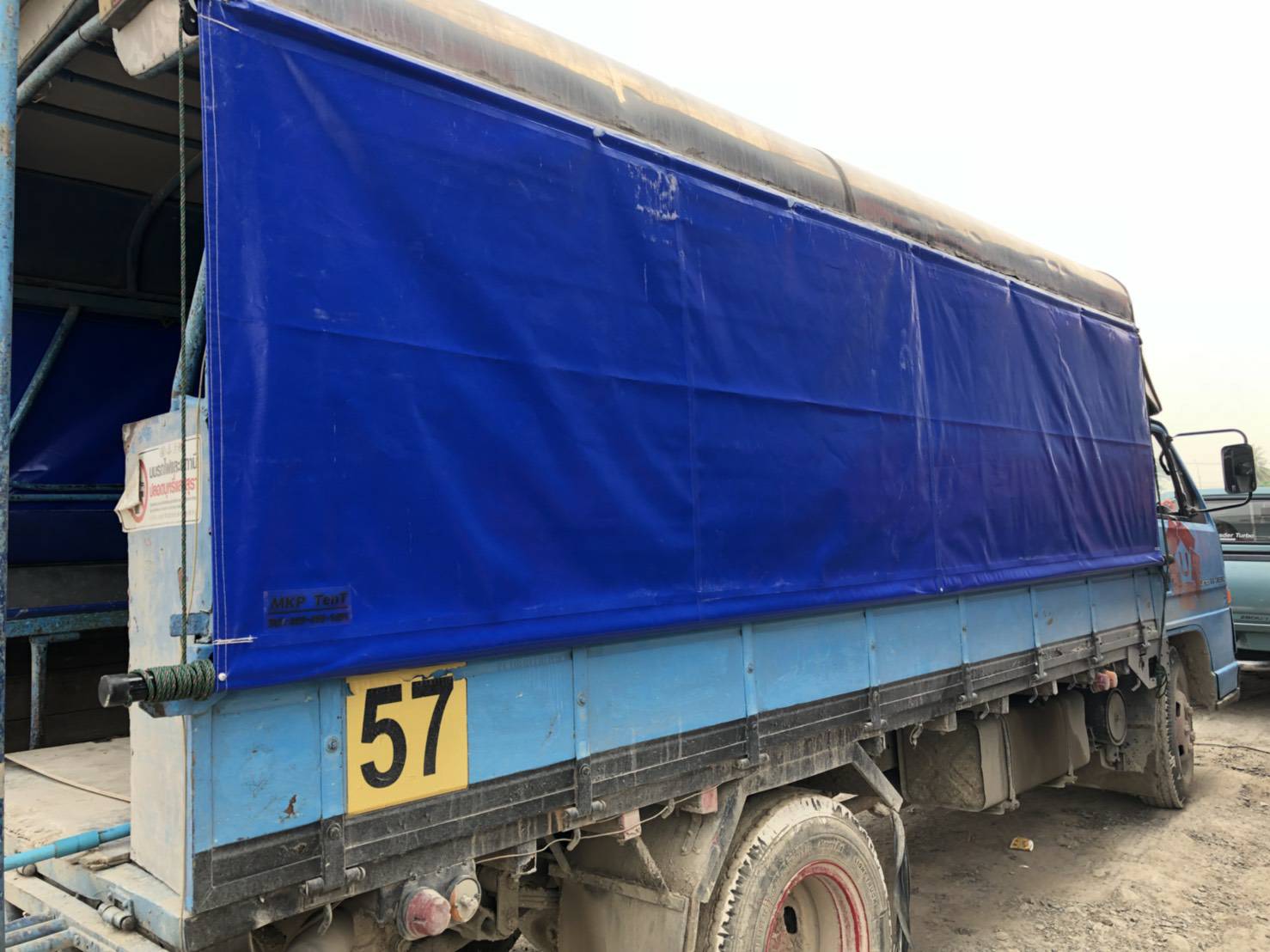 ผ้าใบชักรอก กว้าง 6เมตร สูง 5มตร (ไม่รวมเสาค้ำ) กันสาดผ้าใบ ชักรอกผ้าใบ ผ้าใบม้วนขึ้นลง ผ้าใบม้วนเก็บได้ ผ้าใบตลาดนัด มีทุกสี 6m x 5m