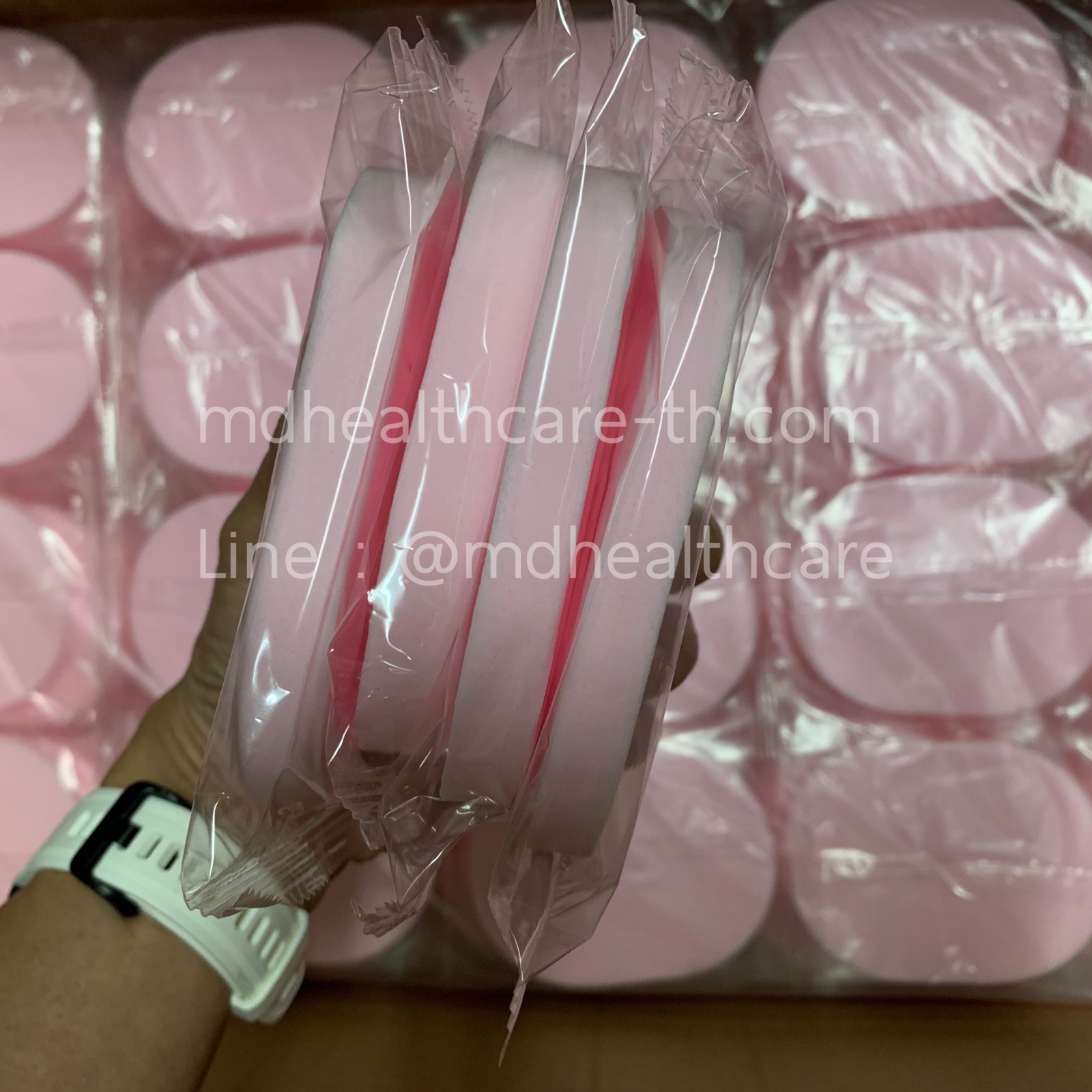 (1ชิ้น)ฟองน้ำล้างหน้า-หนา1.2-1.3cm เนื้อละเอียดนุ่มแน่น เกรดA พร้อมส่งสีชมพู***ไอน้ำในถุงฟองน้ำช่วยให้ฟองน้ำยืดหยุ่นไม่แข็งตัวเท่านั้น