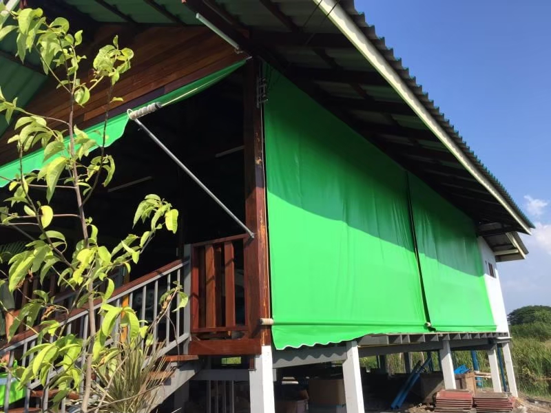 ผ้าใบชักรอก กว้าง 6เมตร สูง 4.5มตร (ไม่รวมเสาค้ำ) กันสาดผ้าใบ ชักรอกผ้าใบ ผ้าใบม้วนขึ้นลง ผ้าใบม้วนเก็บได้ ผ้าใบตลาดนัด มีทุกสี 6m x 4.5m