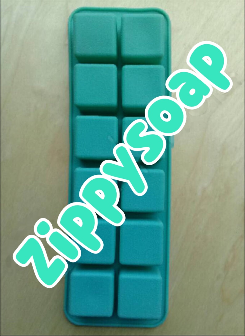 แม่พิมพ์ซิลิโคน สี่เหลี่ยมจัตุรัส ขนาด 2.8x2.8x2.3cm