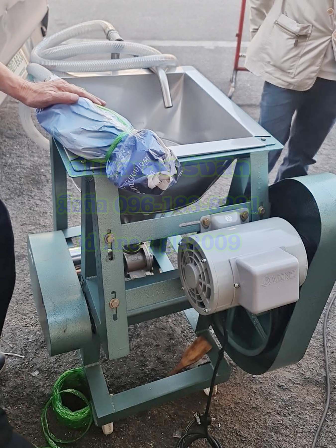 เครื่องโรยเส้นขนมจีน