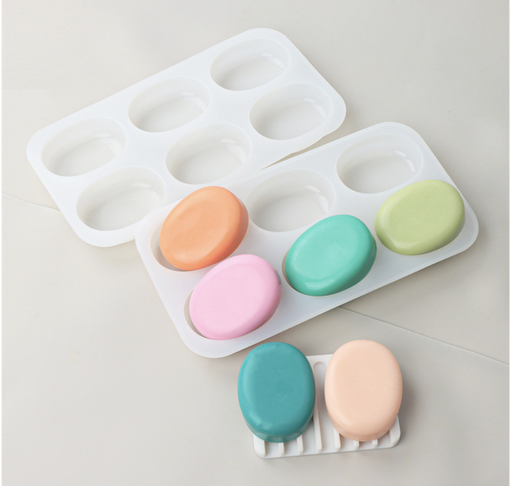 แม่พิมพ์ซิลิโคนวงรี 6 ช่อง หนาทรงสวย 6*8*2.3cm 100g 006036