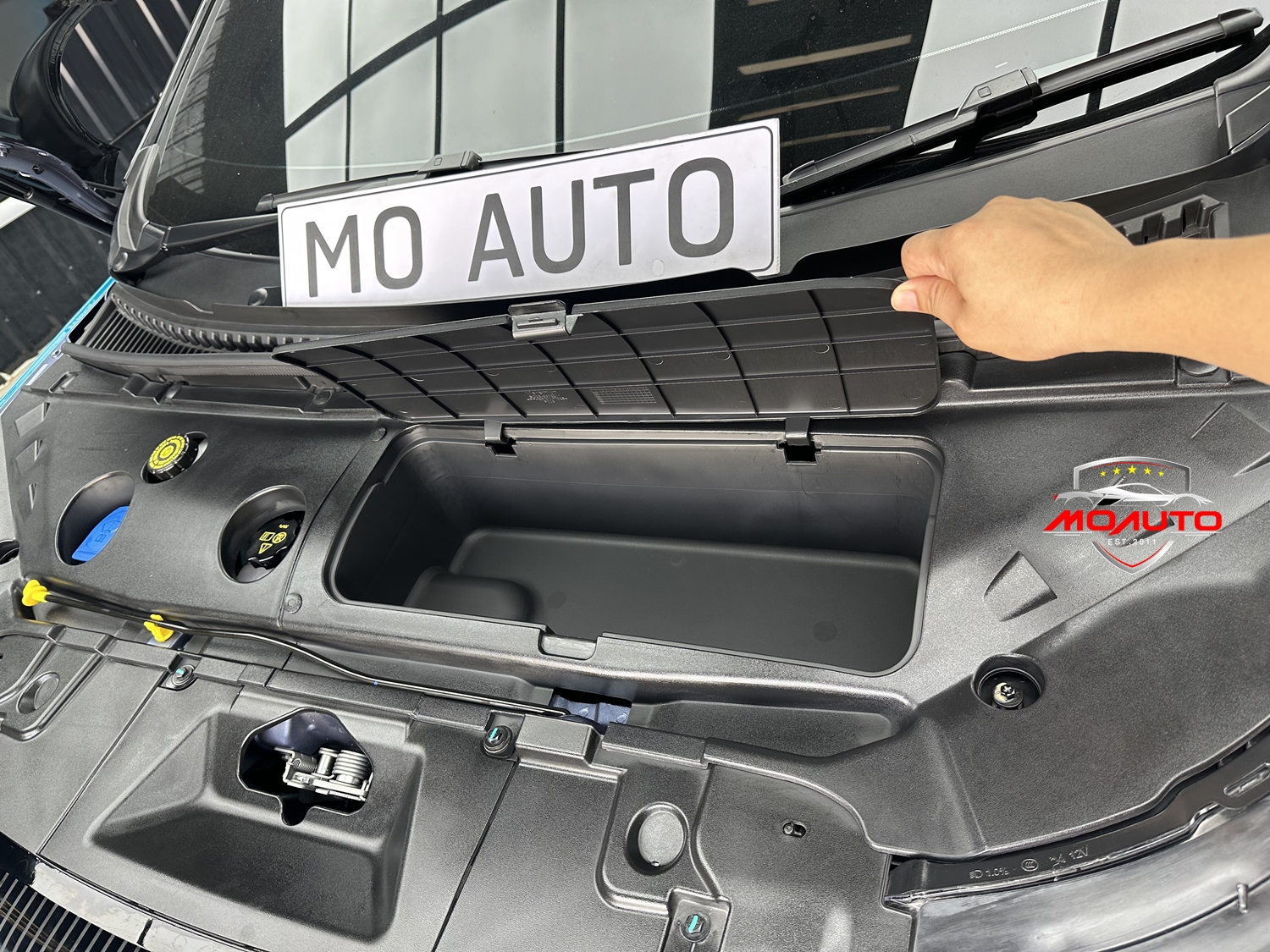 แผ่นปิดใต้ฝากระโปรงหน้าพร้อมช่องเก็บของ BYD DOLPHIN