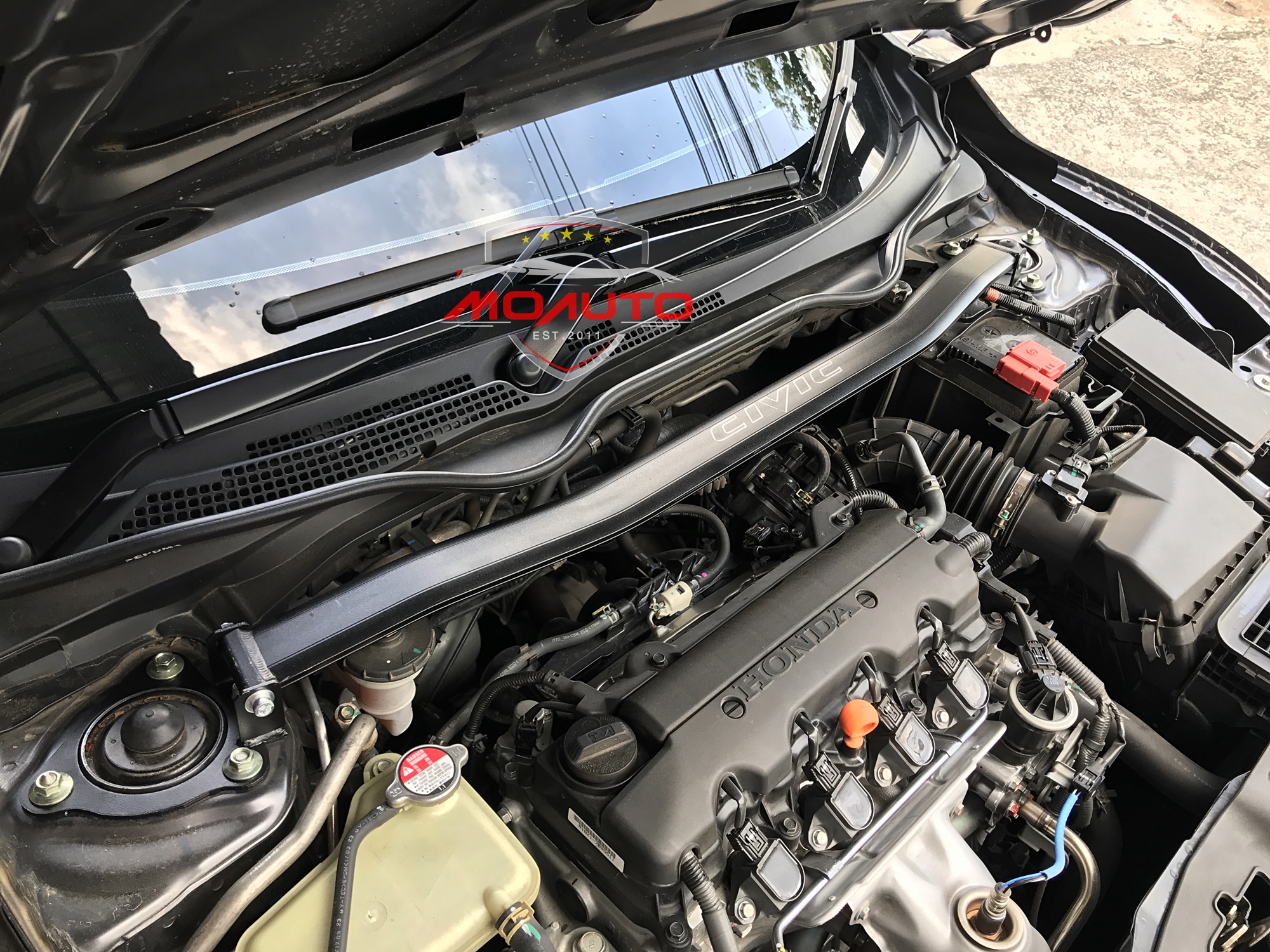 ค้ำโช้คหน้าดำด้าน CIVIC FC/FK