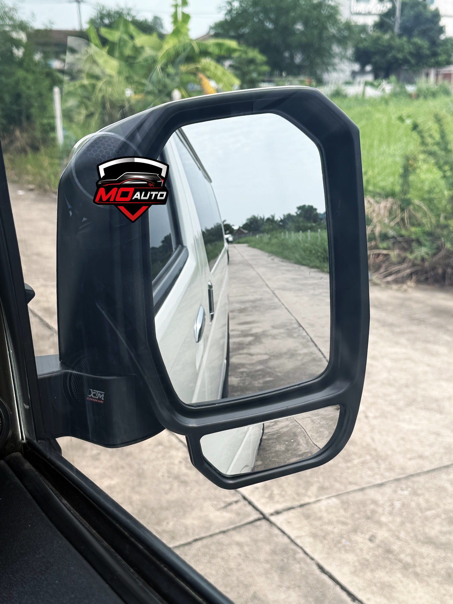 กระจกมองข้างรถตู้ ทรง Majesty สำหรับ Hiace 200 / COMMUTER / VENTURY