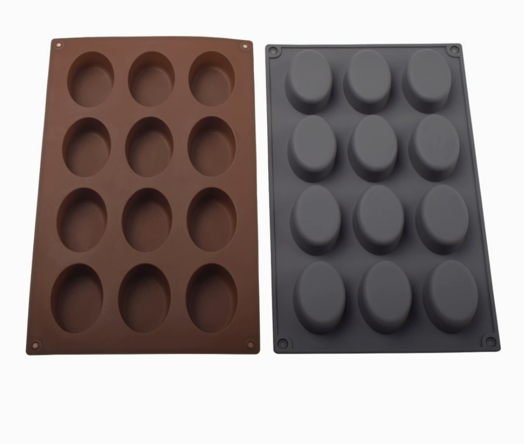 แม่พิมพ์ซิลิโคน วงรี 12 ช่อง 3.5*5*2cm 30 g 006069