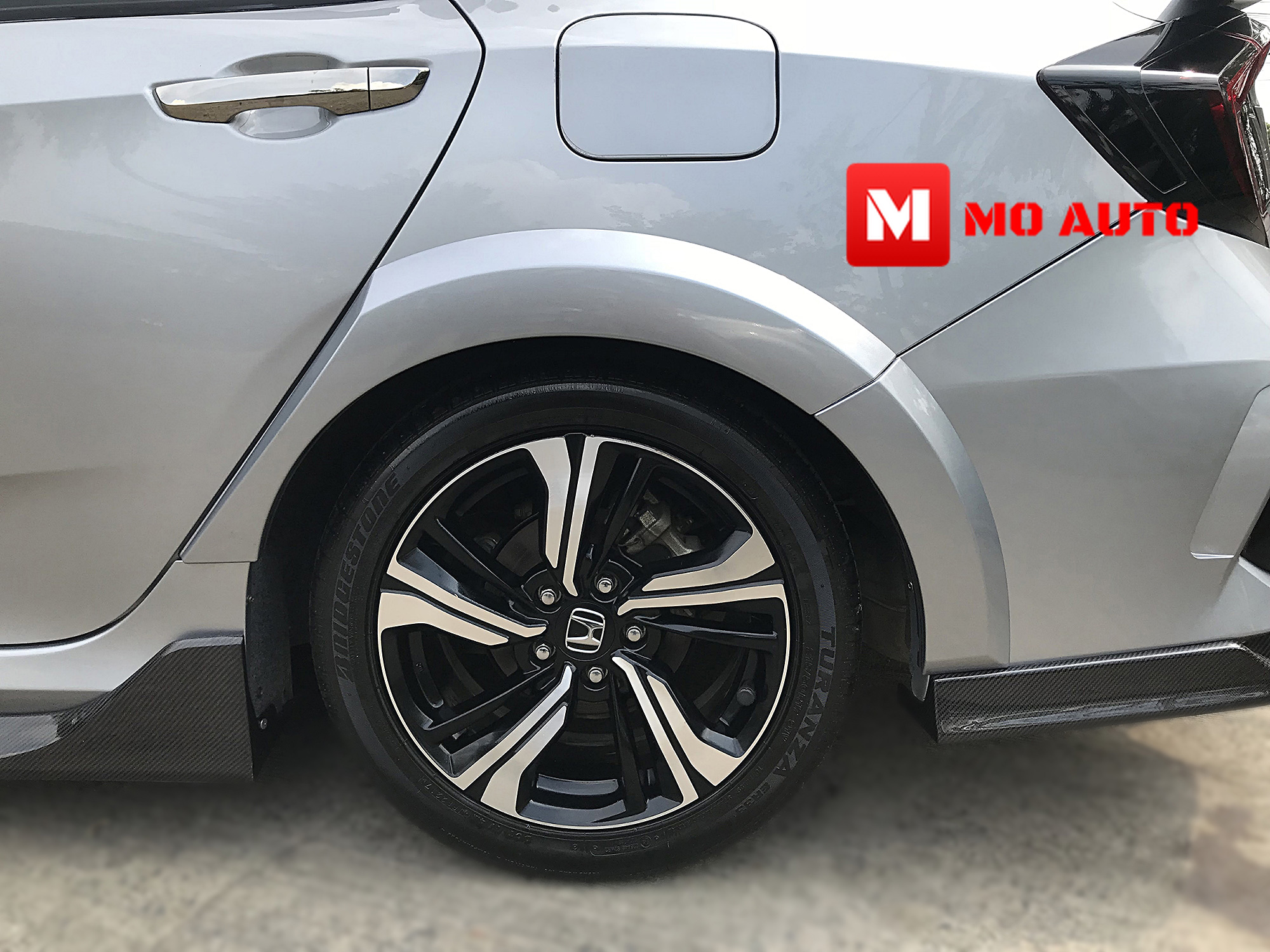 ชุดแต่ง TYPE-R สำหรับ CIVIC FC 2016-2021 (แบบเปลี่ยนกันชน)