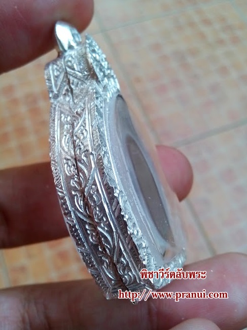 ตลับเงินแกะลายใส่เจ้าสัว