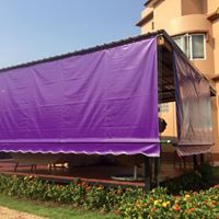 ผ้าใบชักรอก กว้าง 6เมตร สูง 4.5มตร (ไม่รวมเสาค้ำ) กันสาดผ้าใบ ชักรอกผ้าใบ ผ้าใบม้วนขึ้นลง ผ้าใบม้วนเก็บได้ ผ้าใบตลาดนัด มีทุกสี 6m x 4.5m