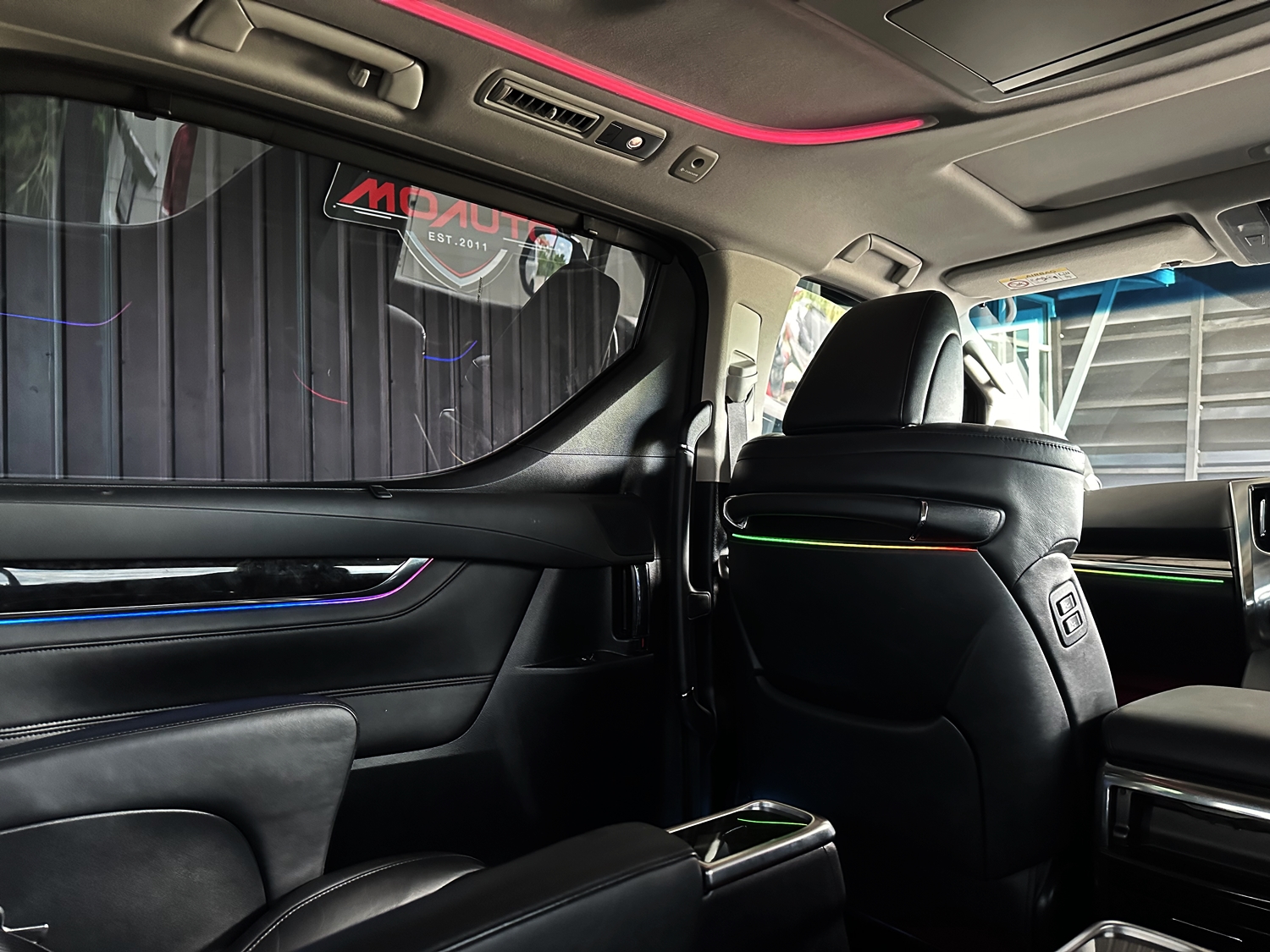 ไฟ Ambient light ตรงรุ่นสำหรับ ALPHARD / VELLFIRE 2016-2023