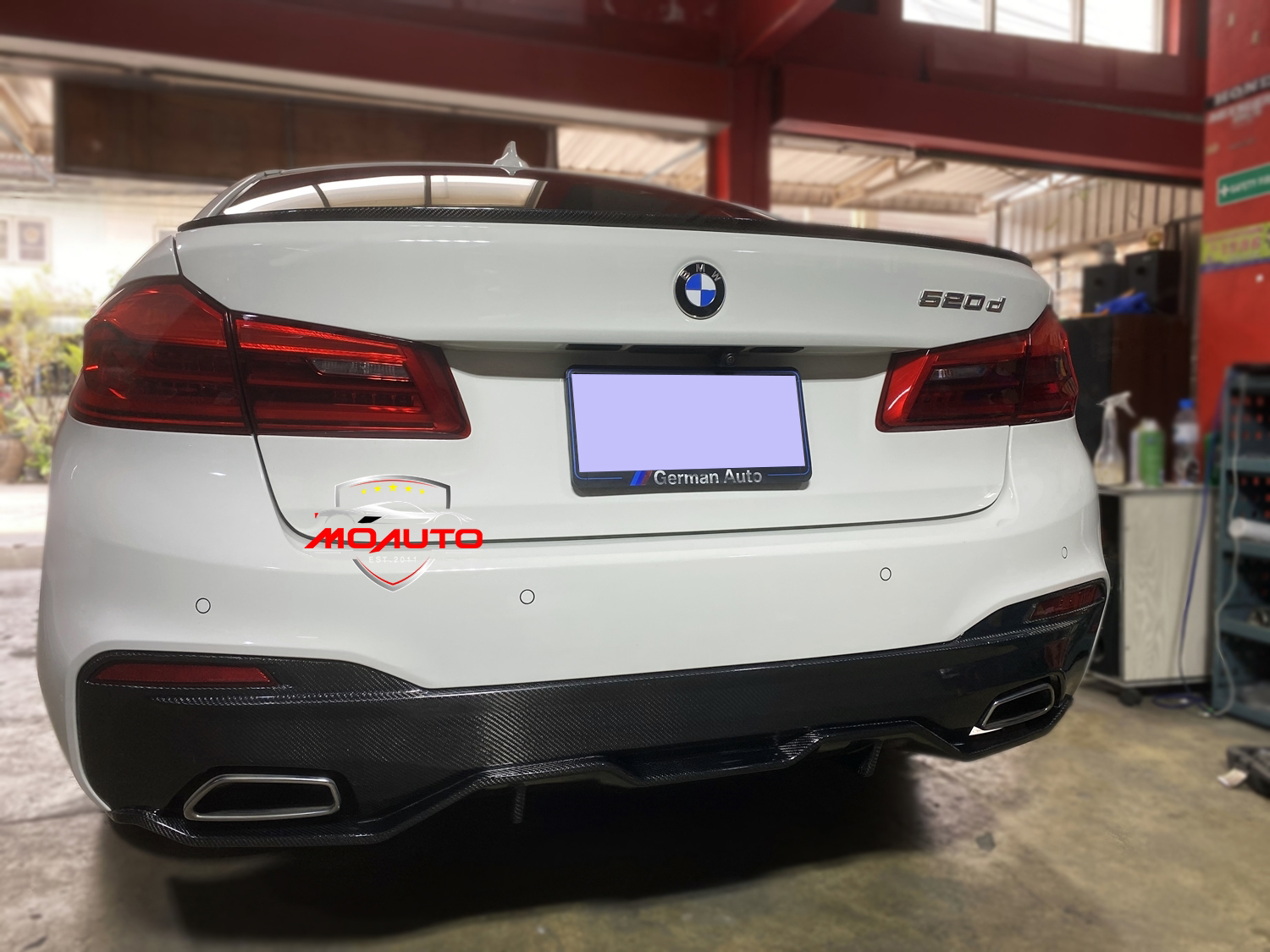 Diffuser BMW Series 5 G30 Pure Carbon ทรง MP
