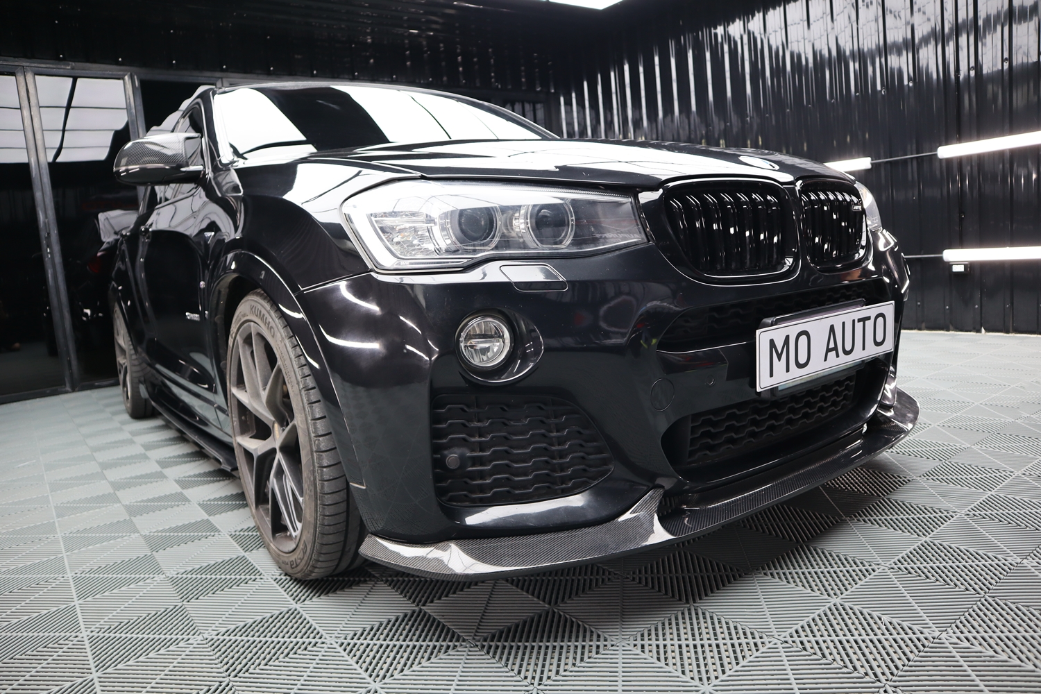 ลิ้นหน้าเพียวคาร์บอน ทรง MP X3 X4 ( F25 F26 )