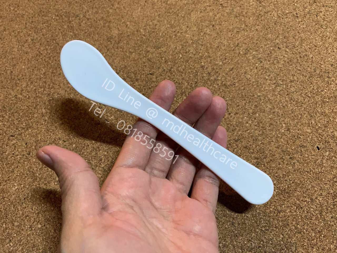 ไม้พายพลาสติก ไม้พายปาดครีม ขนาด15.5*2.5cm. (1อัน)