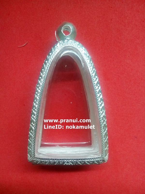 ตลับเงินแกะลายใส่ ลป.ทวด เตารีด