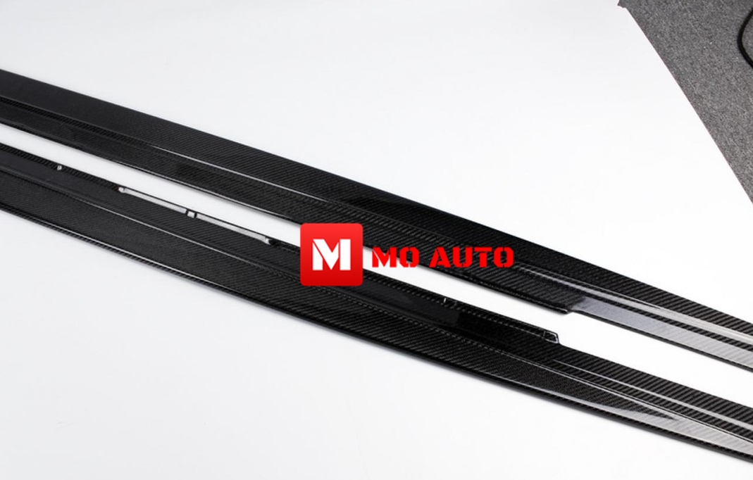 ลิ้นสเกิร์ตข้าง คาร์บอน แท้ / ดำเงา BMW G30