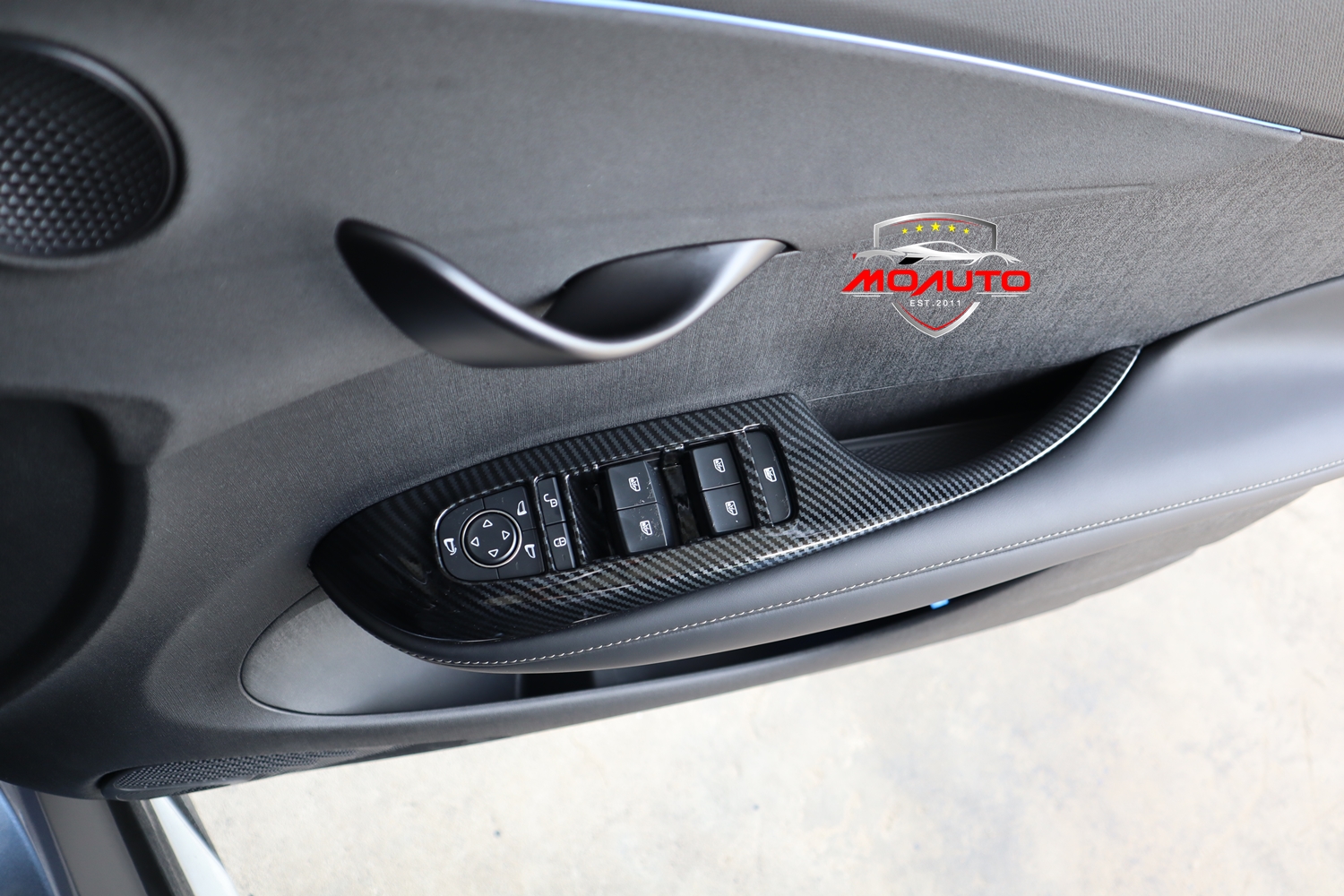 ครอบคาร์บอนภายในห้องโดยสาร BYD DOLPHIN