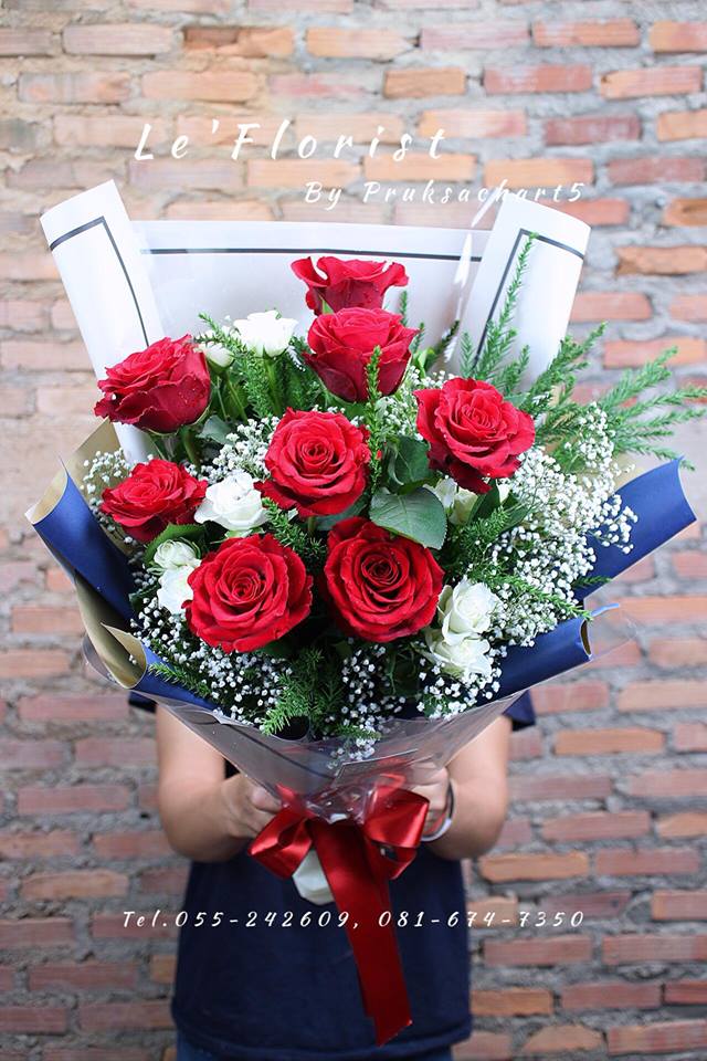 B55 Red Kenya Rose bouquet