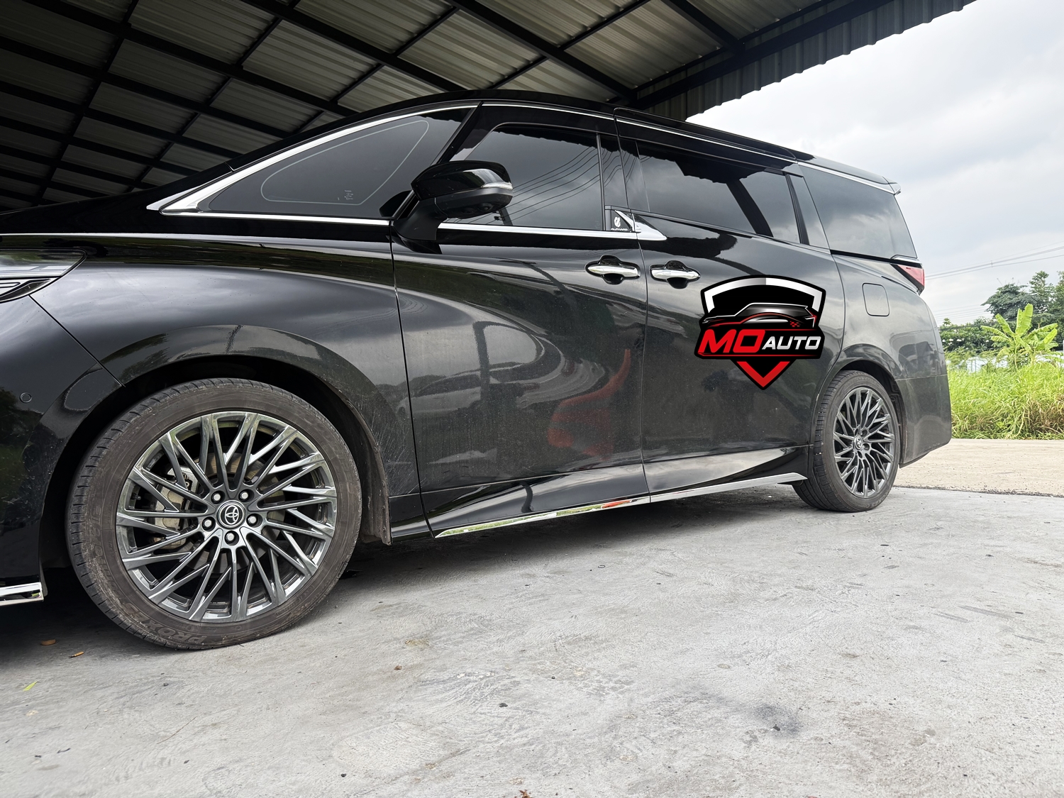 คิ้วกันกระแทกชายประตูล่าง ALPHARD 40 / VELLFIRE 40