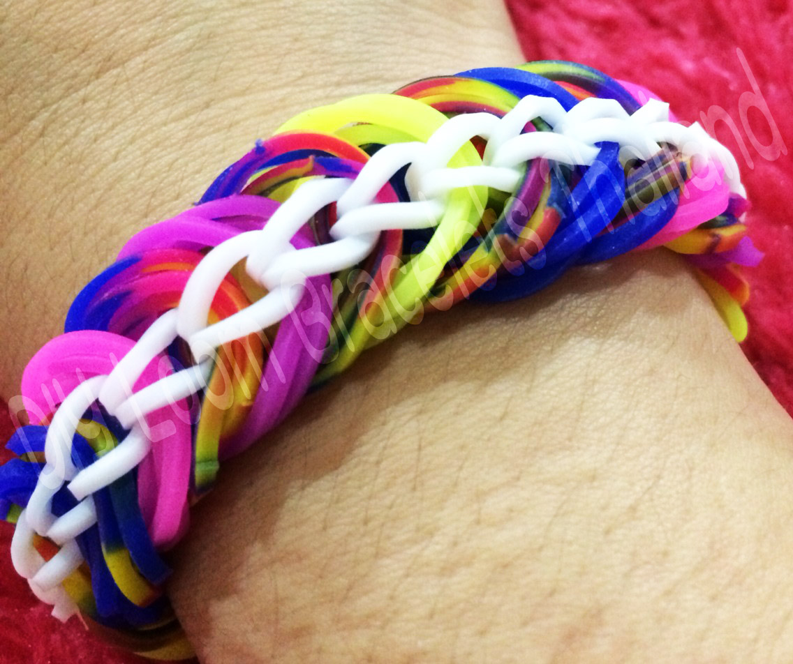 <u>กำไลยาง</u> จาก<u>หนังยางถัก</u> loom bands