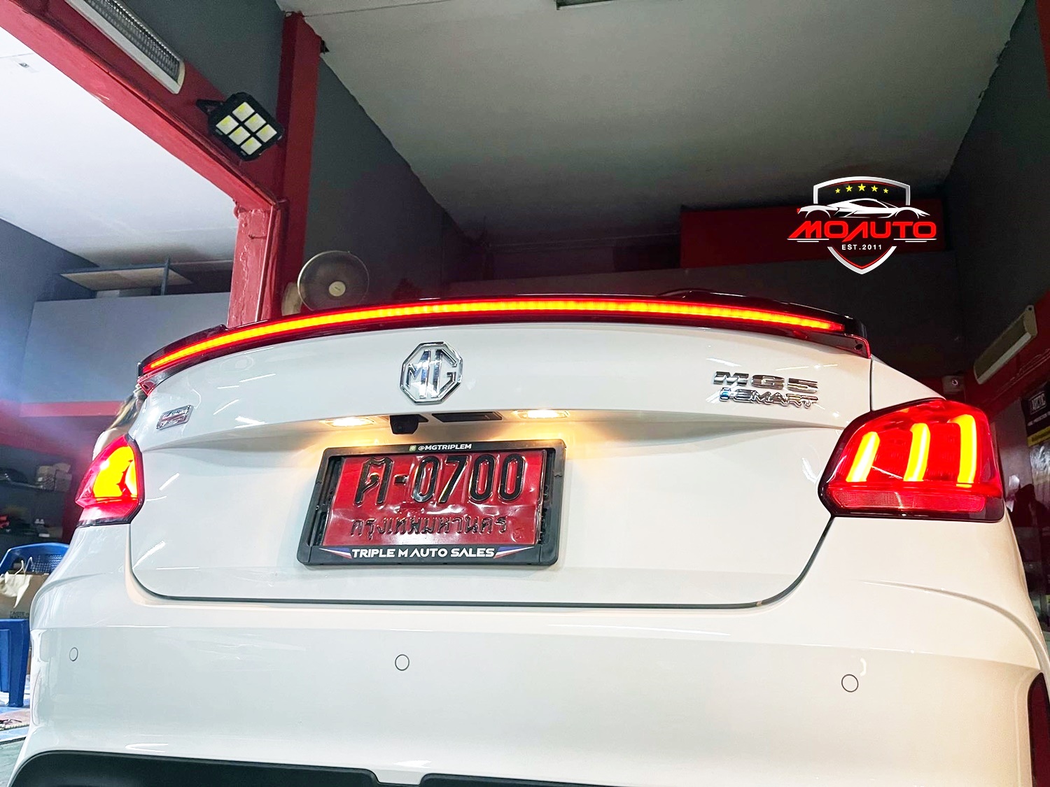 สปอยเลอร์ฝากระโปรงท้าย LED MG5 2021-2023