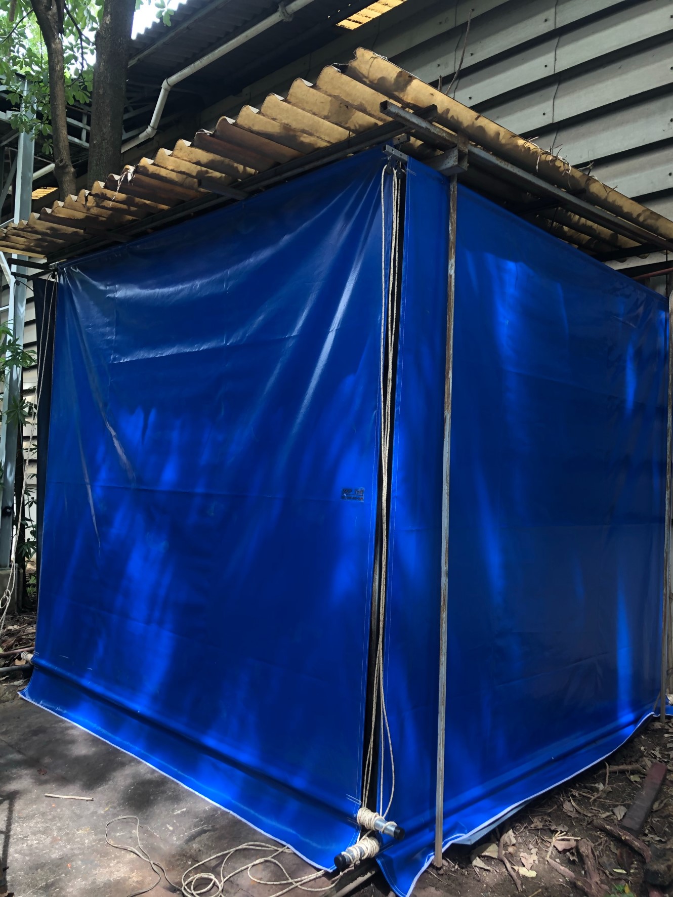 ผ้าใบชักรอก กว้าง 6เมตร สูง 5มตร (ไม่รวมเสาค้ำ) กันสาดผ้าใบ ชักรอกผ้าใบ ผ้าใบม้วนขึ้นลง ผ้าใบม้วนเก็บได้ ผ้าใบตลาดนัด มีทุกสี 6m x 5m