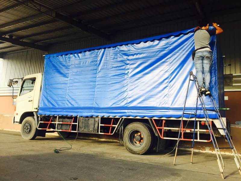 ผ้าใบกันฝน ขนาดกว้าง 10m x ยาว 4m ผ้าใบคลุมสินค้า ผ้าใบกันน้ำ ผ้าใบกันแดด ผ้าใบคูนิล่อน ผ้าใบโรงงาน ผ้าใบอุตสาหกรรม ผ้าใบคลุมเครื่องจักร ผ้าใบเต็นท์ ผ้าใบคลุมสระน้ำ ผ้าใบคลุมกองดิน ผ้าใบนิคมอุตสาหกรรม ผ้าใบรถระบะ ผ้าใบคลุมรถสิบล้อ ผ้าใบกูบรถไฟ ผ้าใบรถบรรท