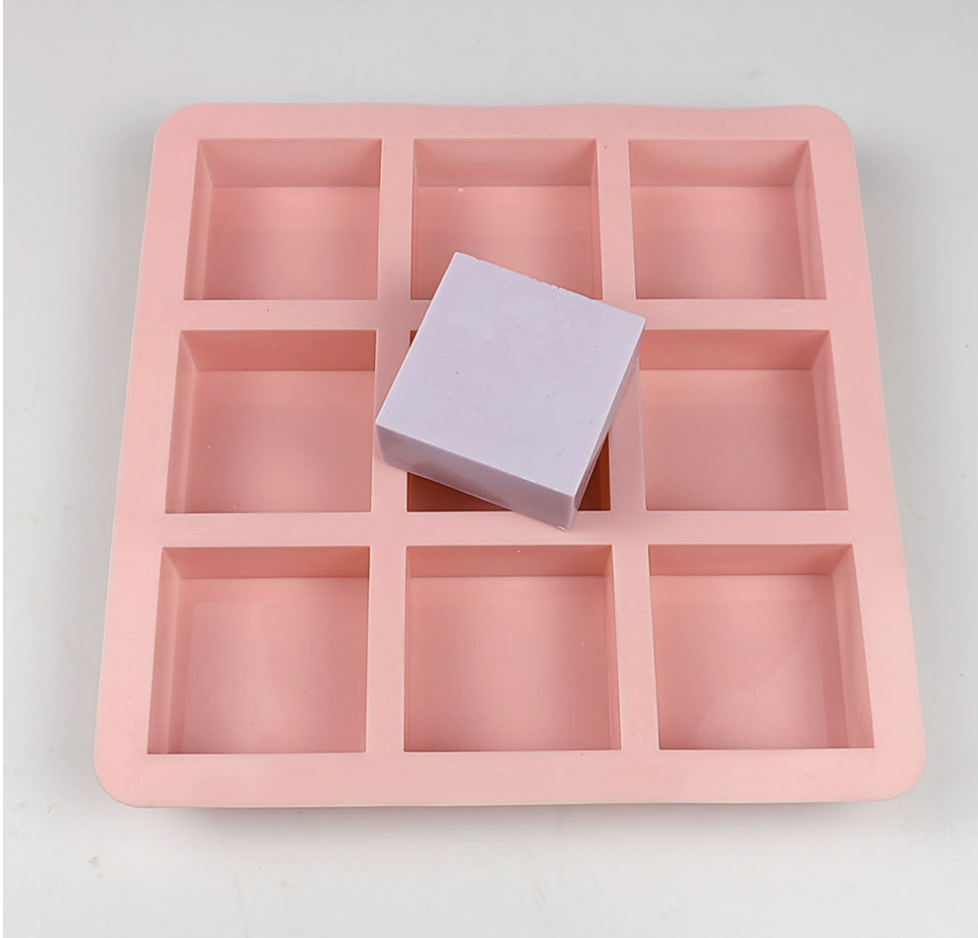 แม่พิมพ์ซิลิโคนรูปสี่เหลี่ยม 9 ช่อง 6*6*3 100 กรัม