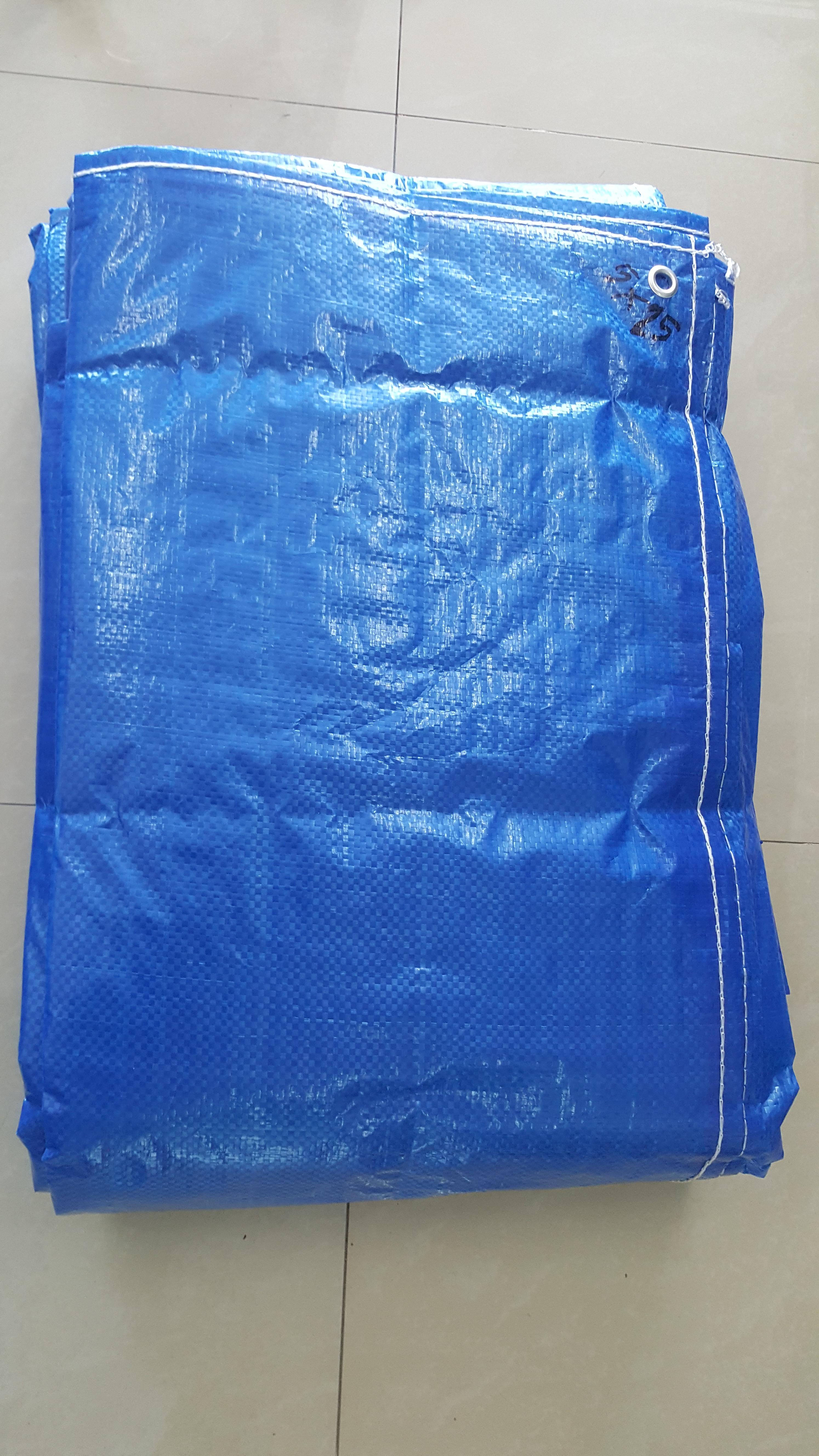 mkp ผ้าใบsuper เต็นท์ กันสาด ผ้าใบเคลือบ2ด้าน ขนาดกว้าง 2หลา x ยาว 3เมตร ผ้าใบคลุมสินค้า ผ้าใบsuper ผ้าใบกันฝน ผ้าใบกันแดด ผ้าใบรถบรรทุก น้ำหนักเบา 2y x 3m