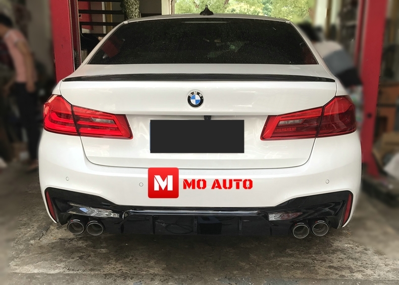 Diffuser BMW M5 G30 ดำเงา