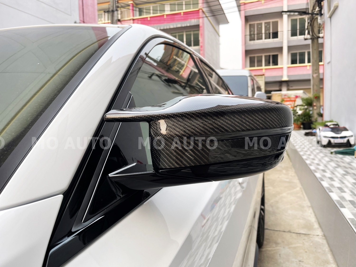 ฝากระจกมองข้างคาร์บอนแท้ ทรง M3 BMW G20