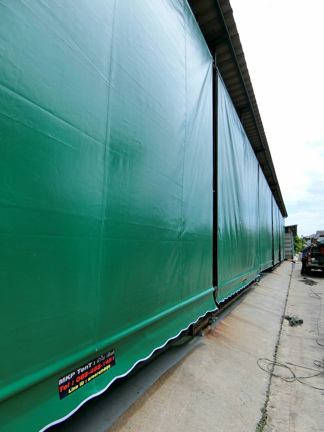 MKP TenT ผ้าใบ กันสาด ชักรอก ม้วนเก็บได้ ขนาด2.5ม x 2.5ม (ไม่รวมเสาค้ำยัน) ผ้าใบกันสาด ผ้าใบกันฝน ผ้าใบม้วนกันฝน ผ้าใบม้วนกันแดด มี12สี 2.5m x 2.5m