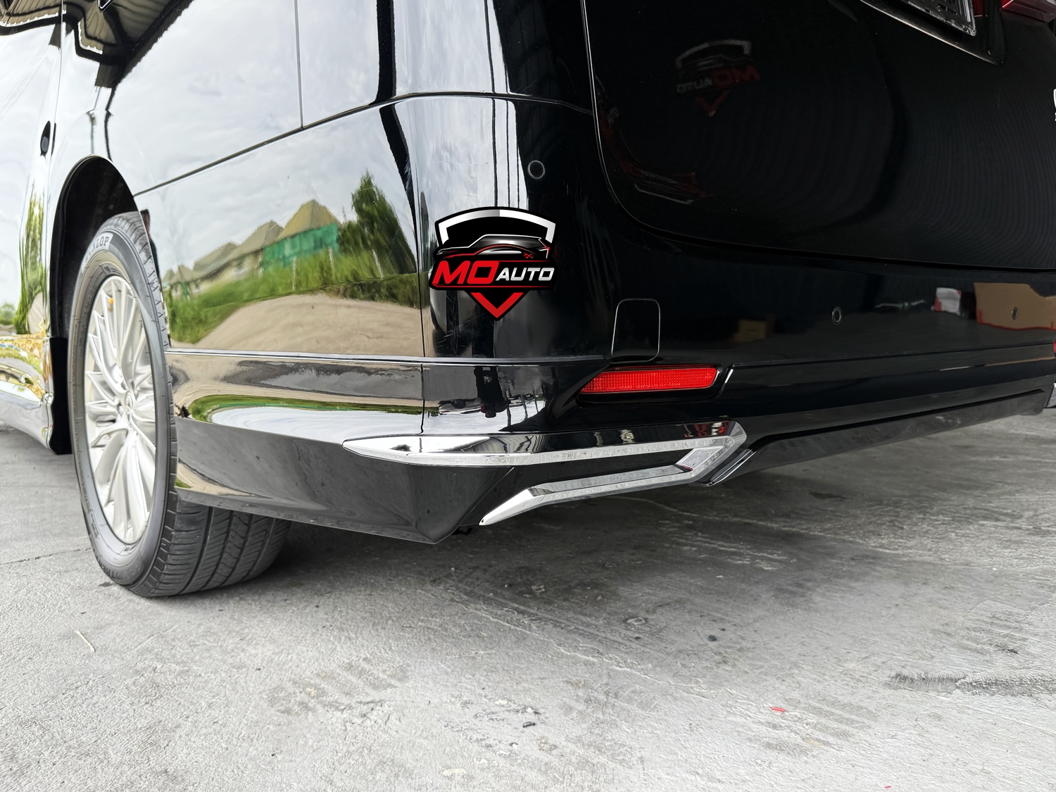 ชุดแต่งรอบคัน ALPHARD 30 HYBRID X ทรง Modellista